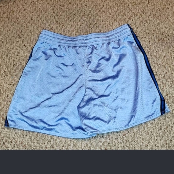 Nike Dri Fit Shorts Women's - Picture 2 of 4